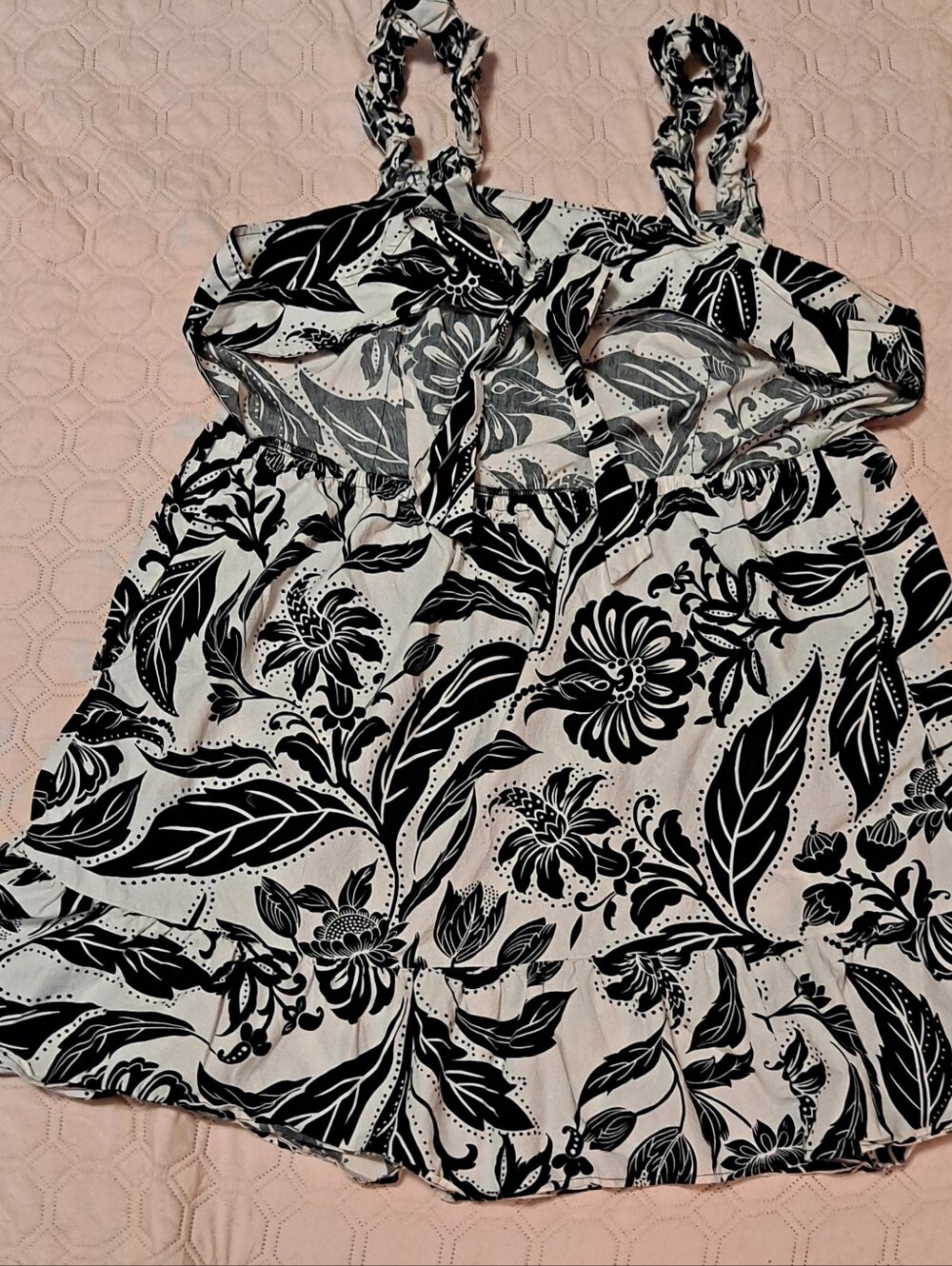 Black & White Floral Halter Sundress Sleeveless Ruffle Straps Size 1X - Picture 6 of 7